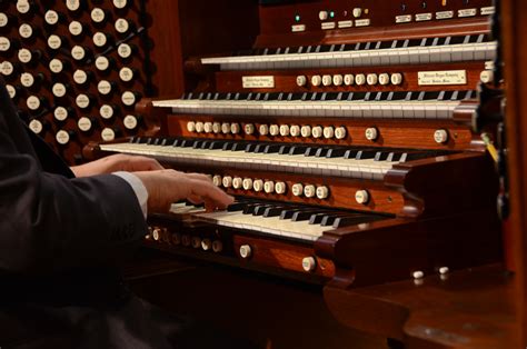 Organ Recitals - Rockefeller Memorial Chapel