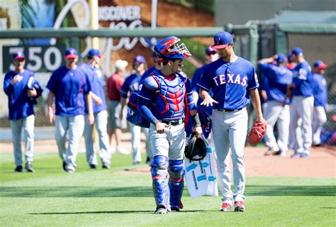 Texas Rangers pitchers and catchers signal beginning of spring | WFAA.com