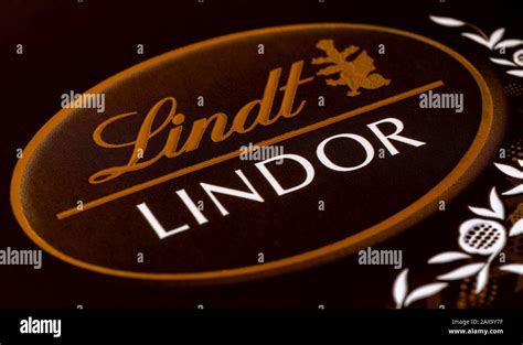 Lindt logo hi-res stock photography and images - Alamy