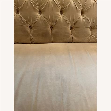 Tufted Velvet 3-seater Sofa - AptDeco