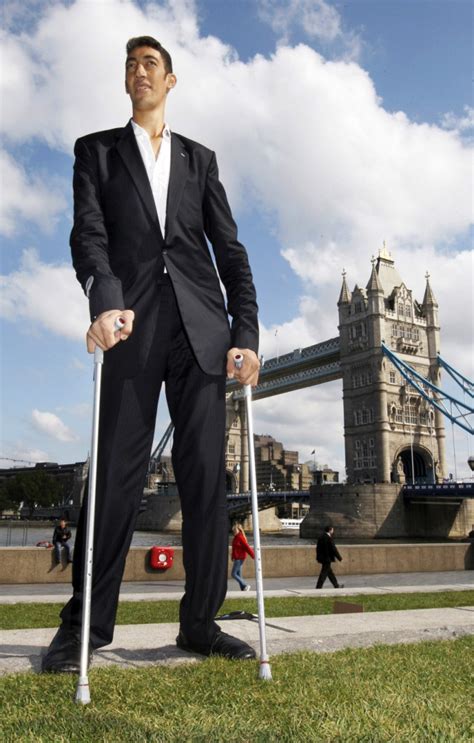 Relief for Sultan Kosen World’s Tallest Man: He's Stopped Growing ...