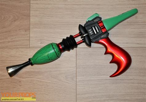 Mars Attacks! Martian Ambassador Pistol replica prop weapon