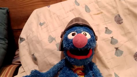 Grover demonstrates near and far - YouTube