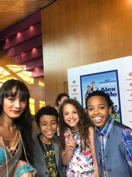 VIPAccessEXCLUSIVE: The Cast Of Nickelodeon's New Show "Cousins For Life" Interview With ...