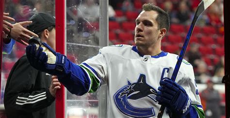 Canucks trade Bo Horvat to the New York Islanders | Offside