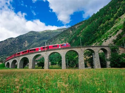 Guide to the Bernina Express Swiss train journey