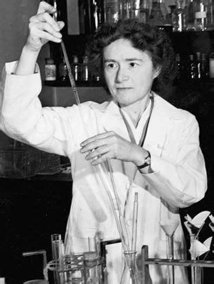 Rosalyn Sussman Yalow (1921-Present) | Women scientists, Women in history, Notable women