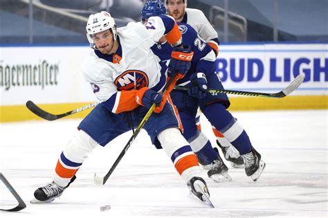 NHL playoffs: Mat Barzal maturing as Islanders push for Cup