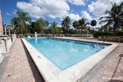 MIAMI GARDENS INN & SUITES - Updated 2024 Prices & Hotel Reviews (FL)