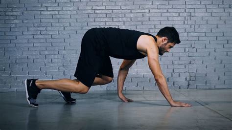 How crawling can help you increase whole-body strength | EVO Fitness