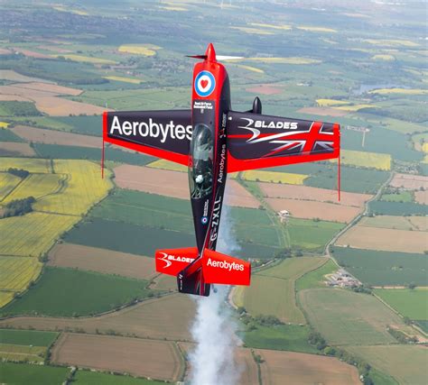 Blades-Aerobatic-Team-Extra-300-01-1030x930 - Flight Training News