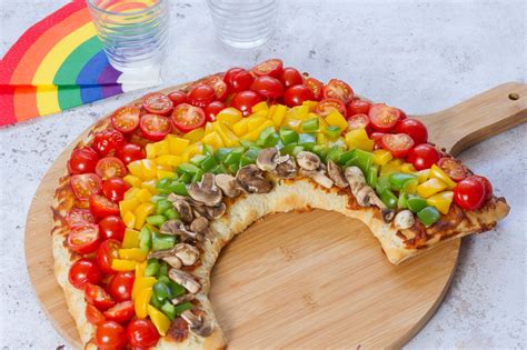 Rainbow Pizza | Fun Kids Food