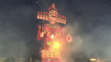 Ravan Dahan at Nagpur 2019(Longest burning Ravan) - YouTube