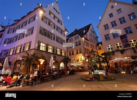 Hans in Luck fountain, old town, Stuttgart, Baden-Wurttemberg, Germany ...