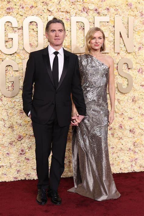 Celebrity couples hit the red carpet at the 2024 Golden Globes - ABC News