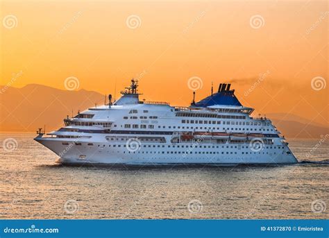 Cruise Ship in Aegean Sea, Greece Stock Photo - Image of countries, touristic: 41372870
