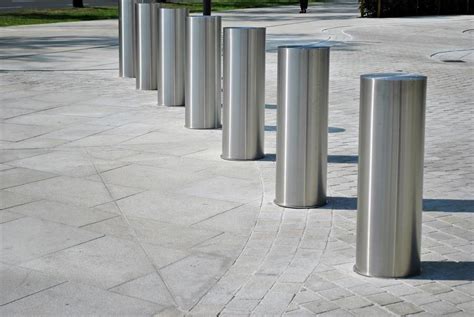 Car Park Bollards Wiltshire | Bollards Swindon | Gloucestershire