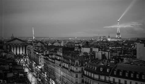 Paris Skyline at Night | Paris skyline, Capture photography, Skyline