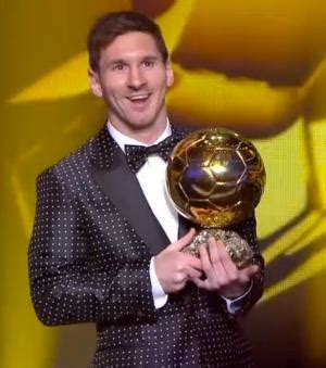 Lionel Messi élu Ballon d'Or 2012 pour un record historique