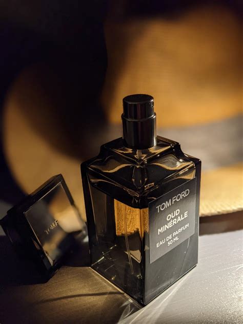Oud Minérale Tom Ford perfume - a fragrance for women and men 2017