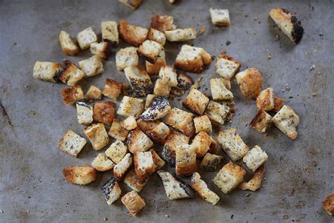 Homemade Spiced Garlic Croutons | Sails & Spices