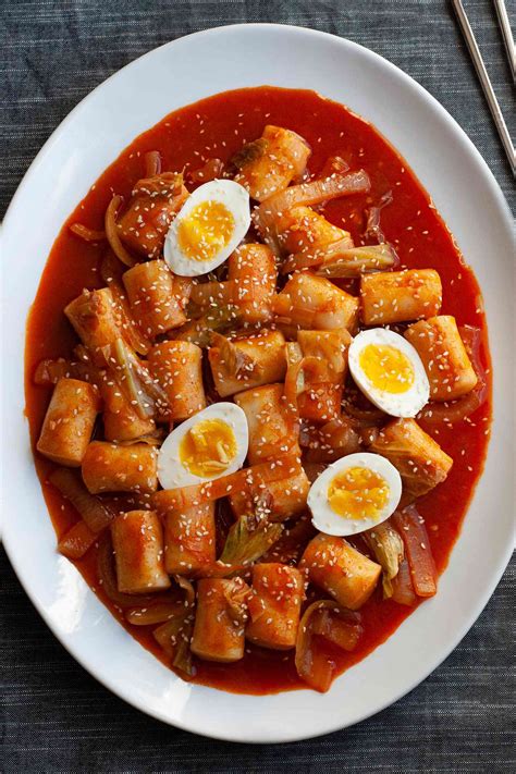 Tteokbokki (Spicy Korean Rice Cakes) Recipe