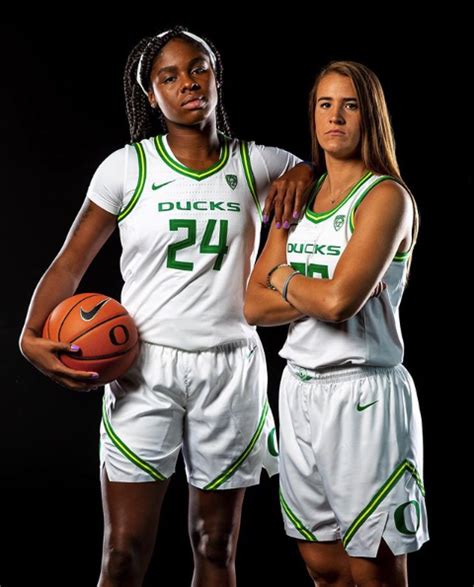 New Uniforms for Oregon Women's Basketball — UNISWAG