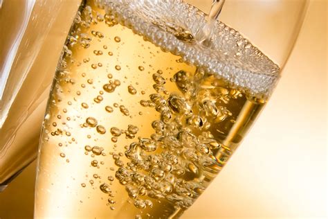 The sound of champagne bubbles can indicate quality - Earth.com