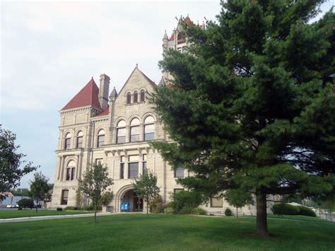 The Rush County, Indiana Courthouse (1896-) | Ted Shideler