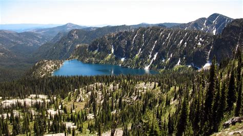 Western Montana National Forests Merit Stronger Conservation | The Pew Charitable Trusts