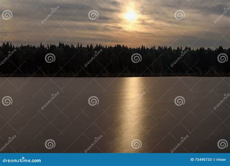 Moon Lake Forest Reflection Stock Image - Image of shore, texture: 75490733