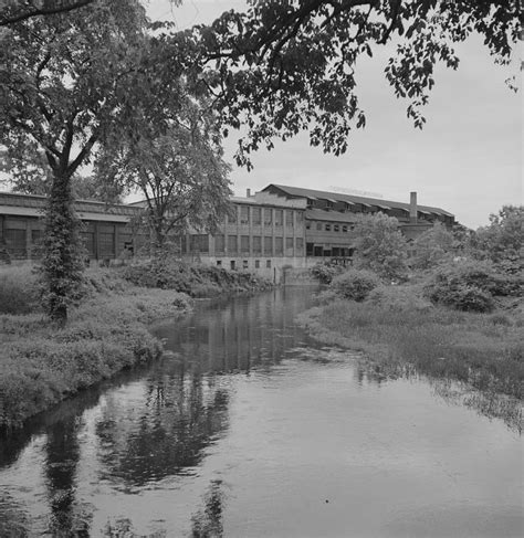 Stunning Historical Photos of Southington, Connecticut from the early 1940s