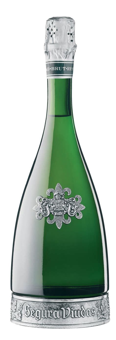 Top 6 Cava Sparkling Wine Brands to Try