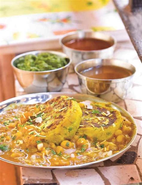 Ragda Patties, Chaat Ragda Pattice Recipe recipe | Ragda Recipe | by Tarla Dalal | Tarladalal ...