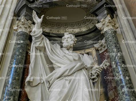 Sculpture of St. Peter photo — Cathopic