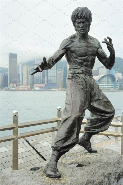 Bruce Lee statue, Hong Kong by joyt on @creativemarket | Bruce lee ...