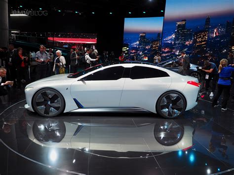 BMW i Vision Dynamics - Live photos and videos