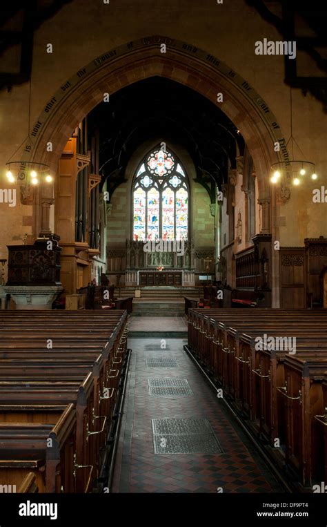 Church bridgnorth interior hi-res stock photography and images - Alamy