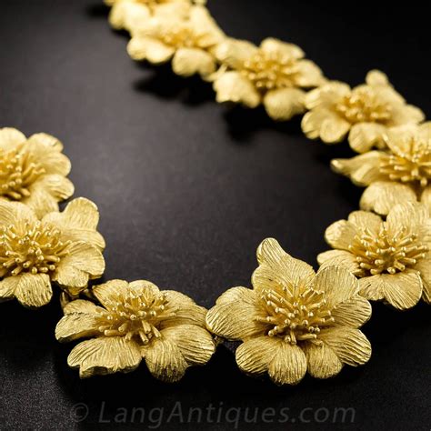 Goldmaster Pure Gold Flower Necklace | Pure gold jewellery, Gold necklace designs, Gold necklace ...