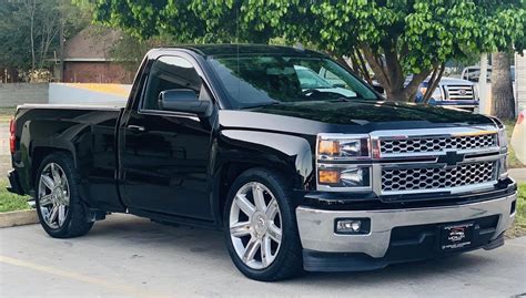 Chevy Silverado 1500 Classic Truck