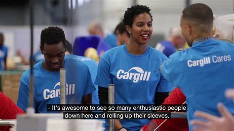 Cargill employees team up to work toward #ZeroHunger - YouTube