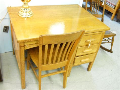 0-294 Oak Desk with Chair is sold!