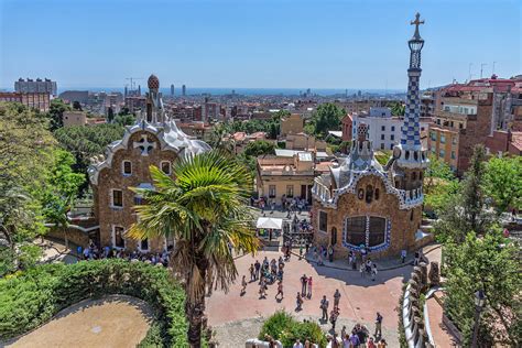 Parc Güell — Wikipédia