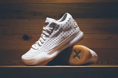 Nike Kobe 10 Ext (White/Gold/Gum) - Sneaker Freaker