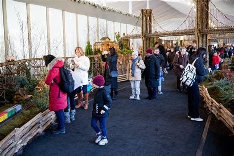 New York Botanical Garden’s Holiday Train Show chugs into new ...