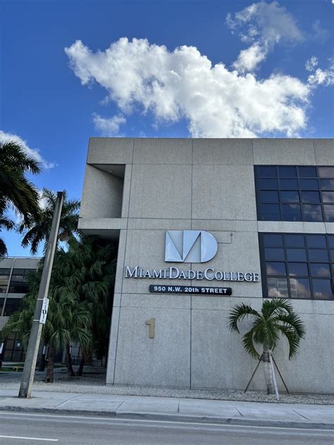 MIAMI DADE COLLEGE - MEDICAL CAMPUS BOOKSTORE - Updated December 2024 - 950 NW 20th St, Miami ...