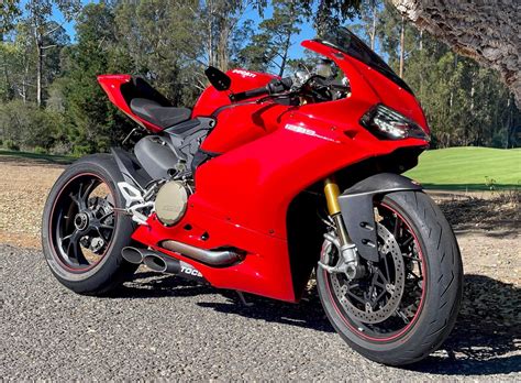 2015 Ducati Panigale 1299 S – Iconic Motorbike Auctions