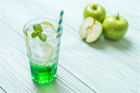 Green apple soda stock photo. Image of fresh, tonic - 120013832