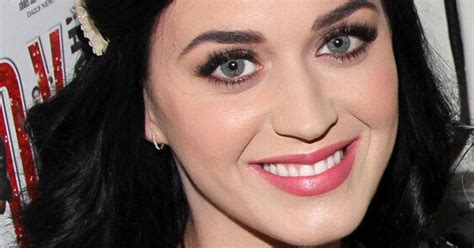 Katy Perry's Vogue Cover: See 'Firework' Singer Without Makeup (VIDEO ...