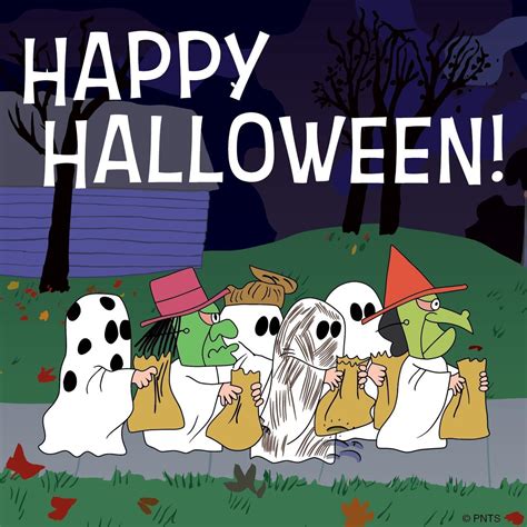 Happy Halloween! 🎃👻🍭🍫 | Charlie brown halloween, Snoopy halloween ...